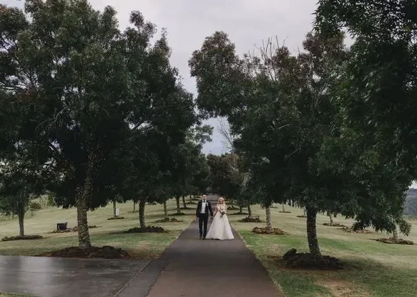 The Avenue jess mitch resized 369 640w 800h